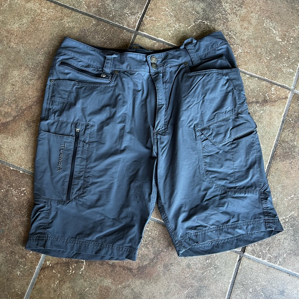 T1 WERKSHORT